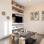 Piso De Diseno En Conil *