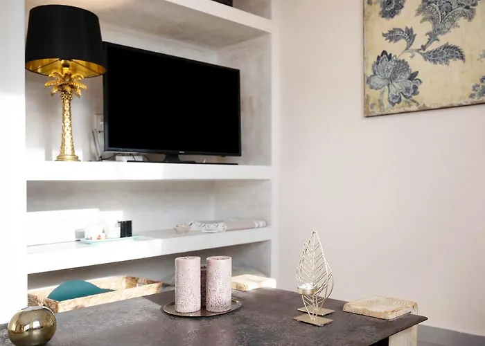 Piso De Diseno En Conil *