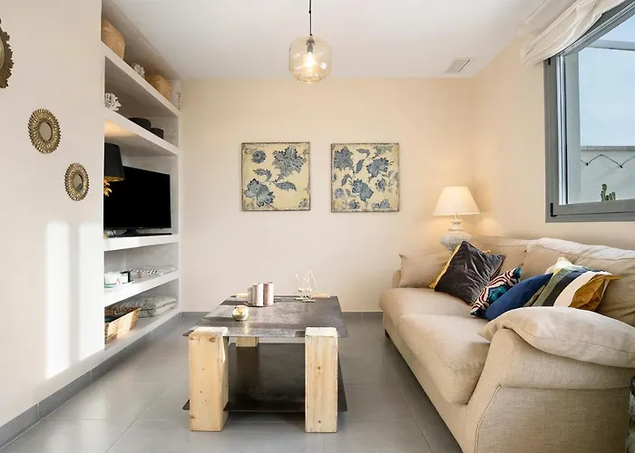 Piso De Diseno En Conil